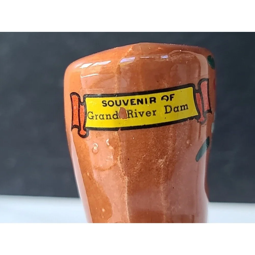 Grand River Dam Souvenir Salt And Pepper Shakers Vintage, READ